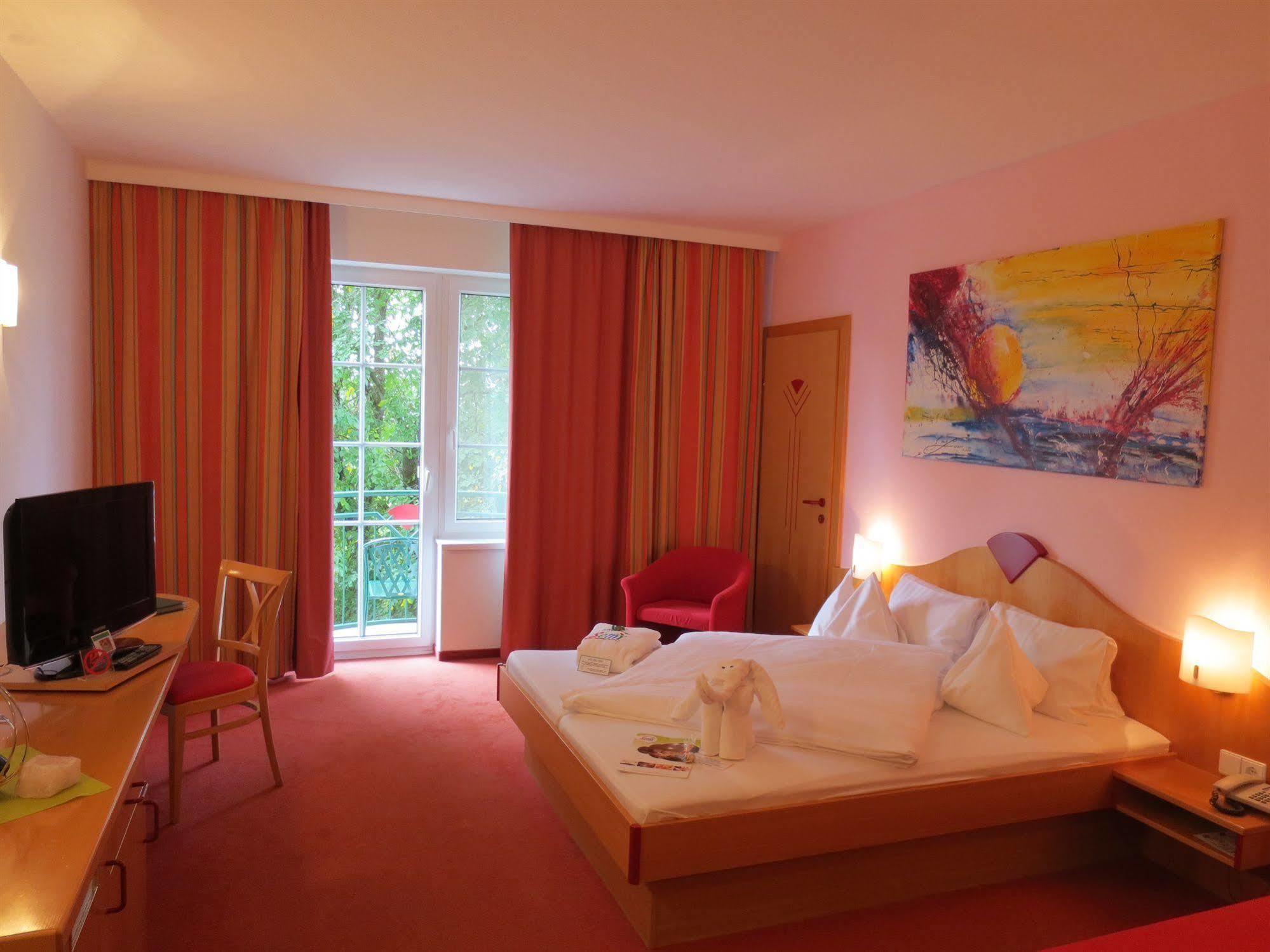 Hotel Xylophon - Inklusive Thermeneintritte Луцманнсбург Экстерьер фото